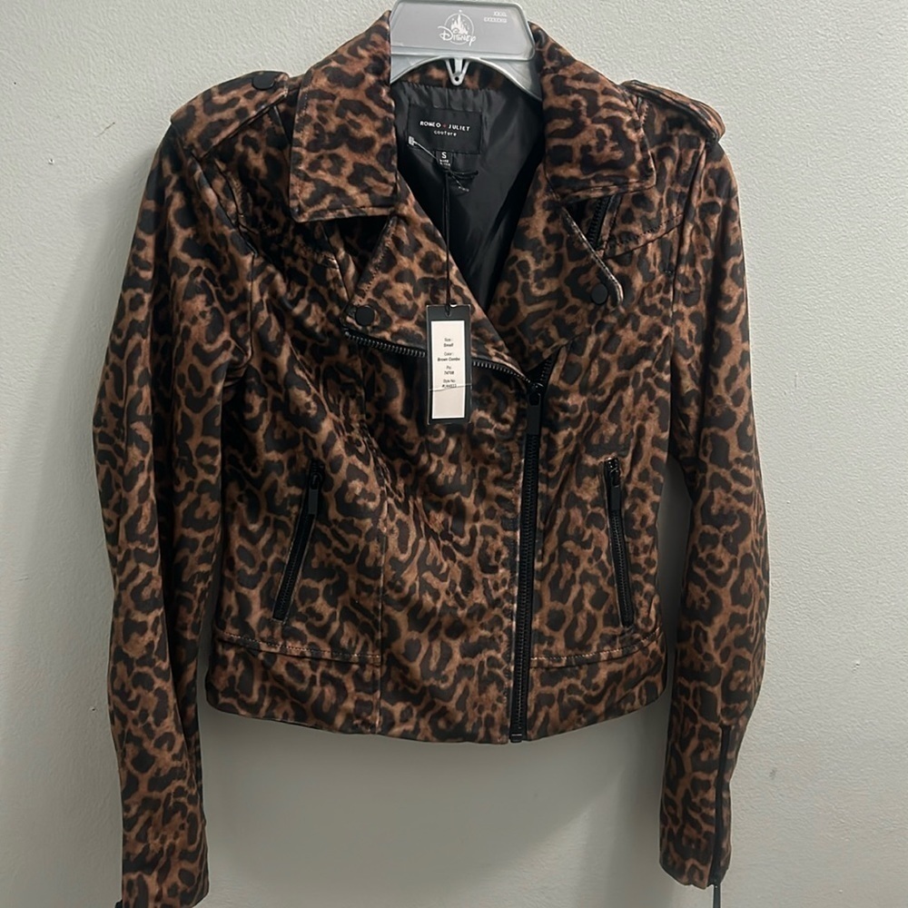 NWT ROMEO AND JULIET COUTURE ANIMAL PRINT JACKET IN SIZE S
